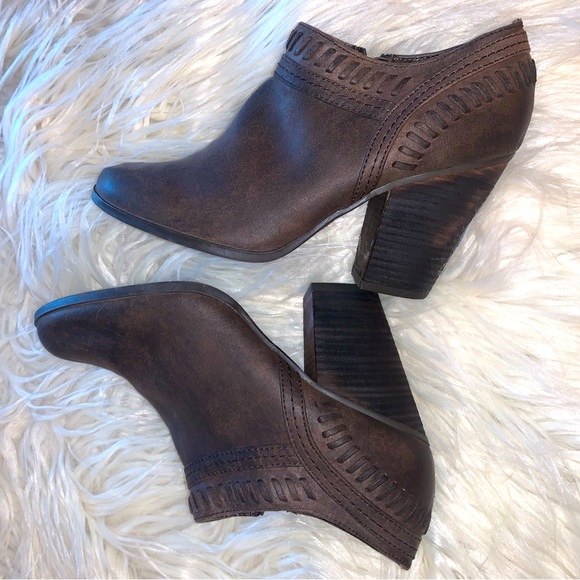 Zipper up Brown suede ankle booties Sz8 heel 3.5” - Picture 7 of 11